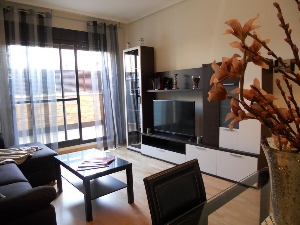 Apartamento Bellavista Lägenhet Lardero Exteriör bild